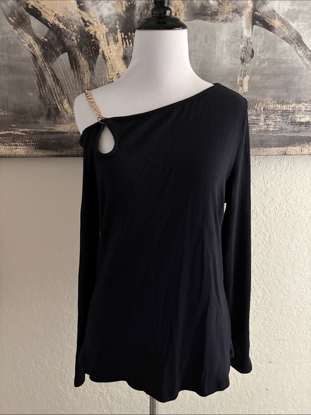 New York & Company Black One-Shoulder Long Sleeve Top with Gold Chain